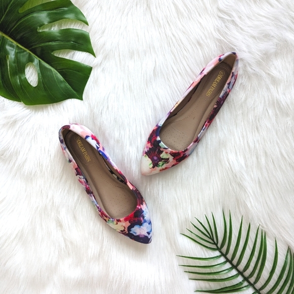 Dream Pairs colorful floral pointed toe flats size 11 - Picture 1 of 9